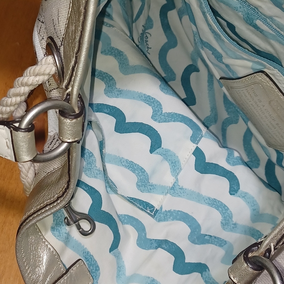 Coach Gold and Cream Tote Bag - Picture 5 of 12